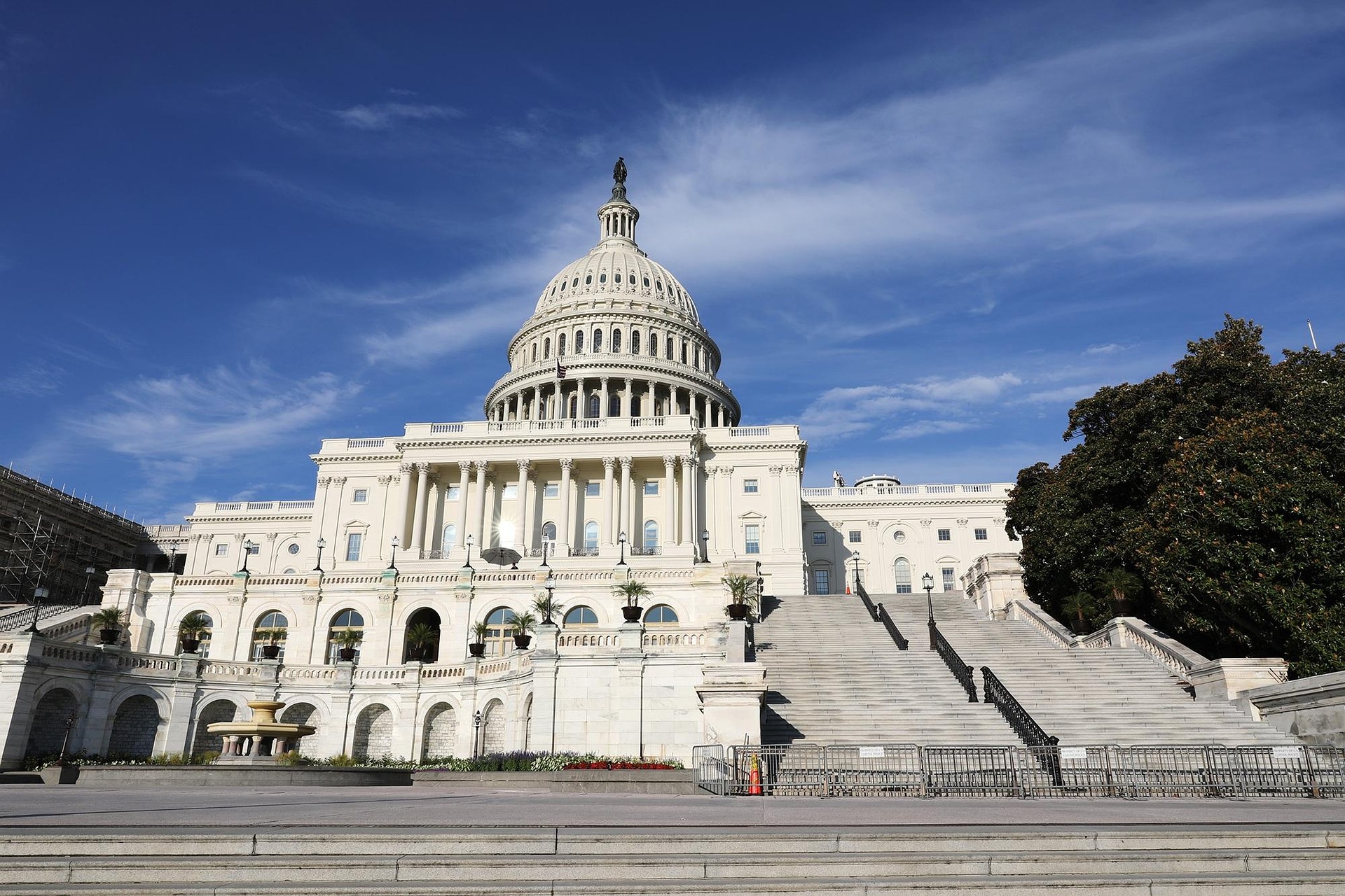 Capitol Hill representing the Personalized Political Narrative article.