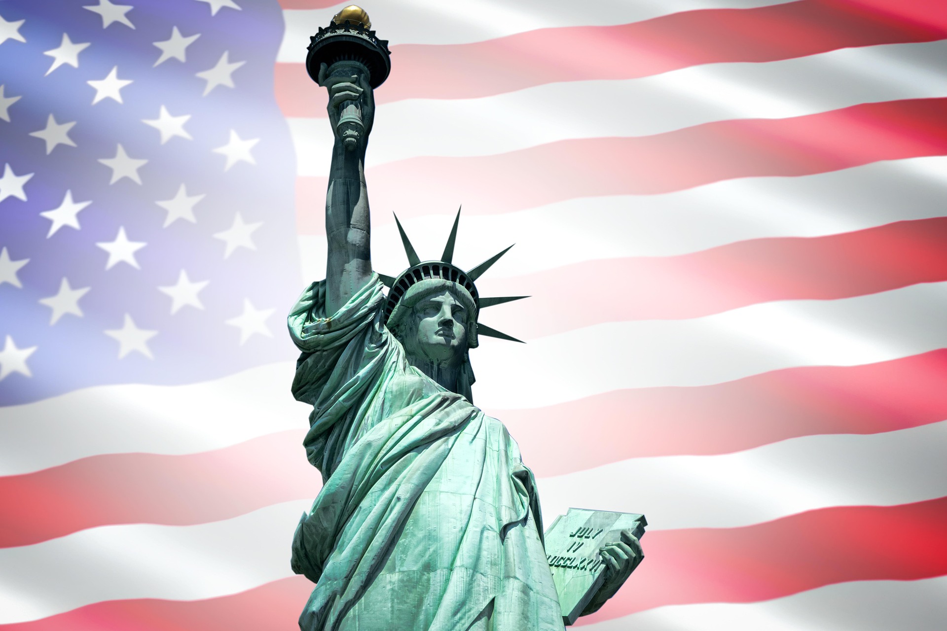 Statue of Liberty and USA flag representing the Personalized Political Narrative article.